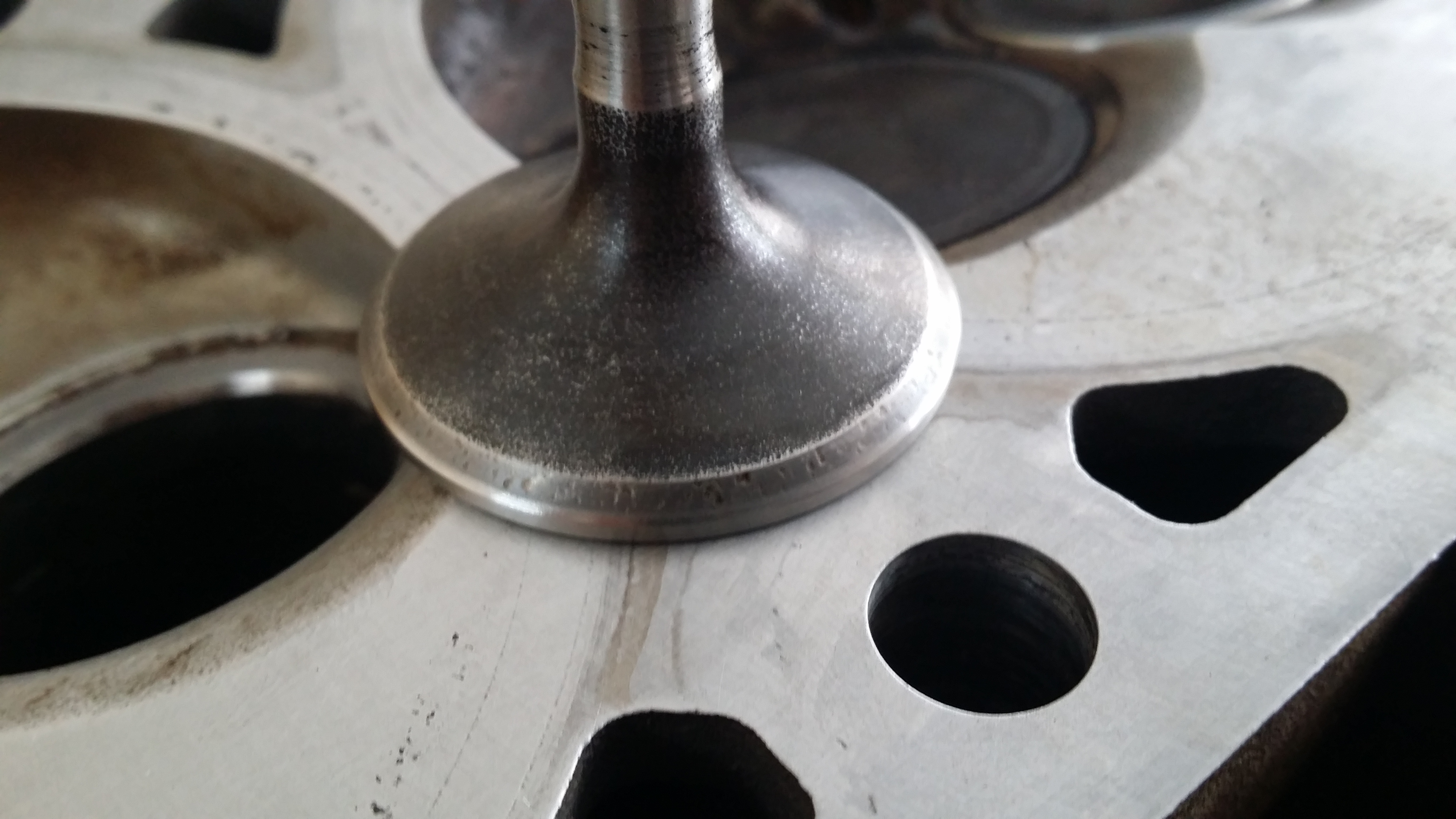 Exhaust valve pitting... *pics* LS1TECH