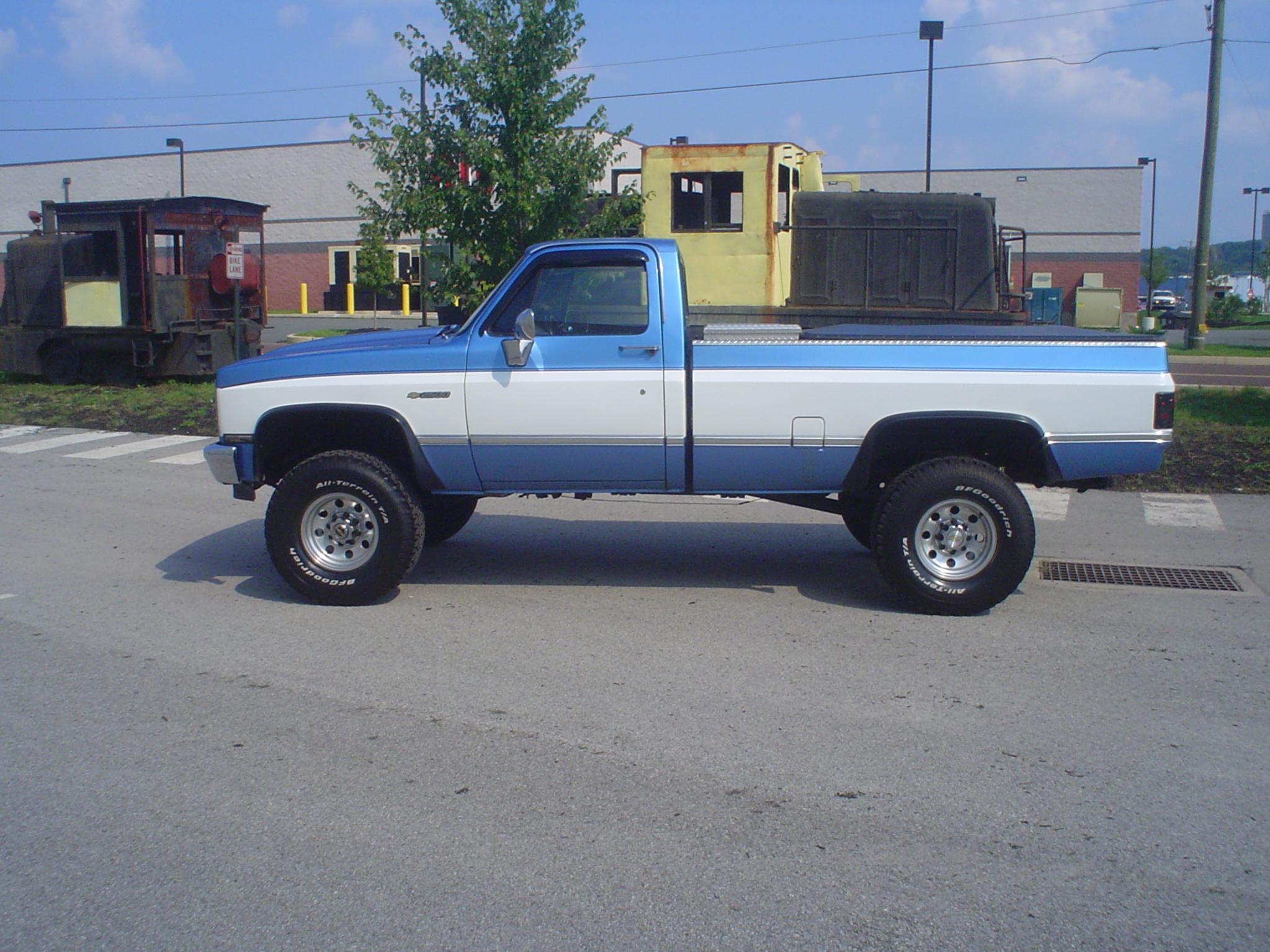 Lifted 84 Chevy