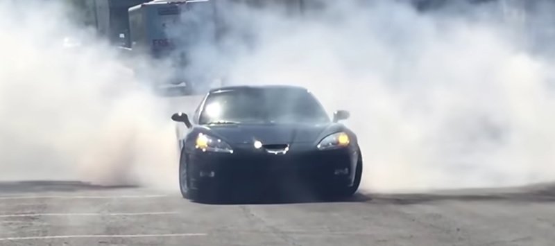 c6 z06 corvette burnout