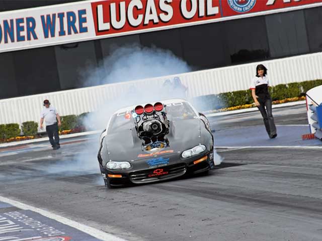 Name:  sucp_0607_pomona_29_zsuper_chevy_pomona_showLAPD_camaro_burnout-1.jpg
Views: 1153
Size:  35.5 KB