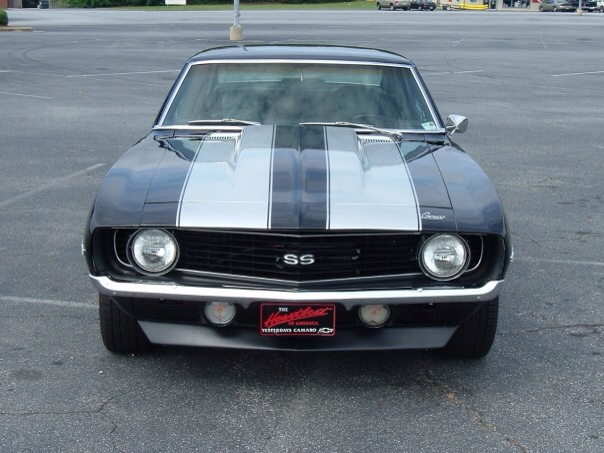 80 Camaro dash restoration is completed and, hey, we got fenders too. We  know--it's a weird combo!! 