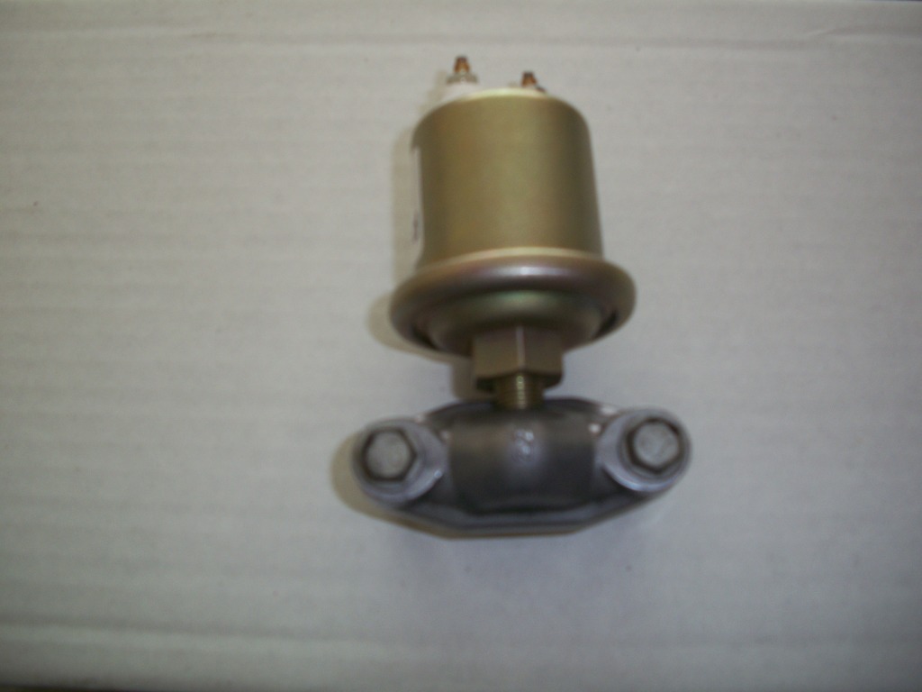 Name:  SkylarkOilPressureSwitch001.jpg
Views: 3124
Size:  77.1 KB