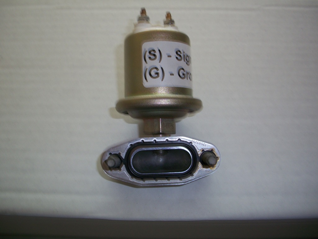 Name:  SkylarkOilPressureSwitch002.jpg
Views: 3170
Size:  103.5 KB