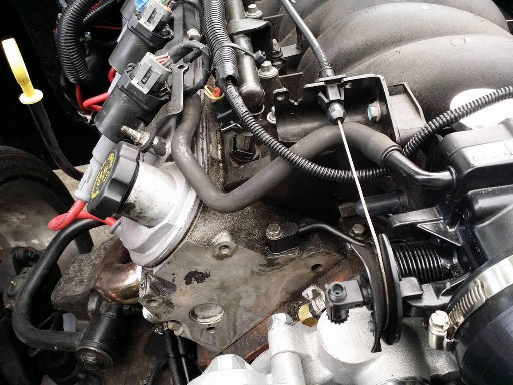 sensor l oil location pressure 5.3 ls1 with 5.3 intake system (with LS1TECH  PCV pictures)