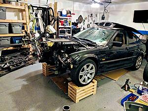 Hi. Nobody reads these. I'm building a ls1 BMW e46-y6jhubhl.jpg