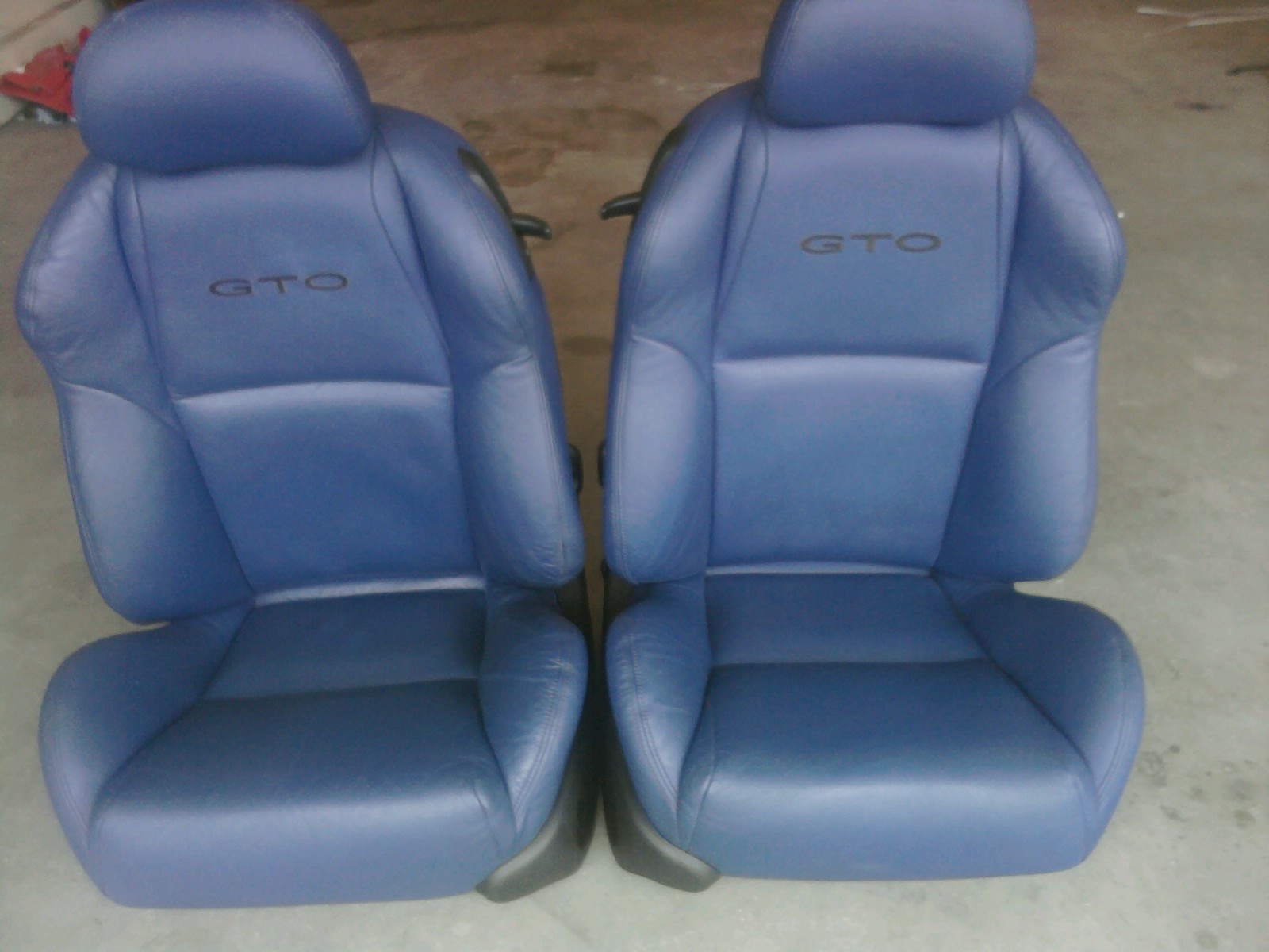GTO BLUE SEATS - From my 2006 GTO with low miles - LS1TECH - Camaro and