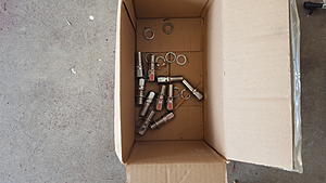 garage cleanout/ 243 heads, efilive, fast toys, stock parts-20171001_110646-1-.jpg