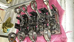 Complete ls3 pull out, ls3 heads. 5.3 long blocks, various oil pans and more-20171205_165229.jpg