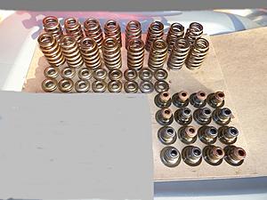 *SOLD* Factory/Stock LS1/LQ9 Camshaft and Springs - Great Condition-p1100887-copy.jpg