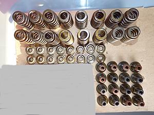 *SOLD* Factory/Stock LS1/LQ9 Camshaft and Springs - Great Condition-p1100890.jpg