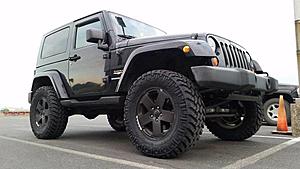 FS: ,500 2007 Jeep Wrangler Sahara trail edition JK w/lift kit+extras-jeep-passenger-lower-angle.jpg