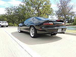 1999 Camaro Z28 hard top ford 9 inch WELDS-c6.jpg