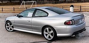 2006 GTO Silver-Red / 6 Speed / 18's - Kansas City-lhkqauh.jpg