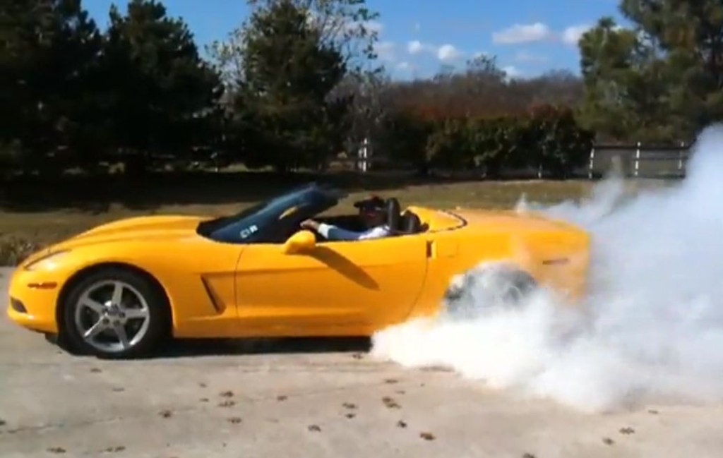 Burnout Fridays: C6 'Vette Blows Flux Capicator With Massive Burnout