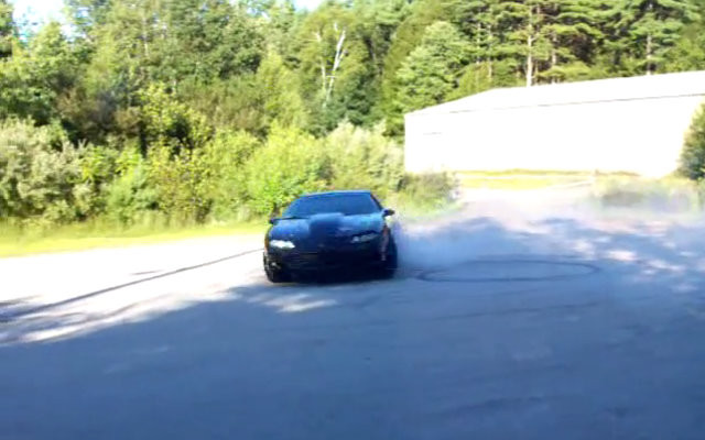 2000 Camaro Z28 Burns Some Rubber, Spins Donuts