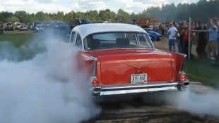 BURNOUT 1957 Chevy Wins the Burnout Competition