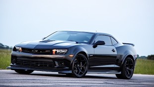 Holy Hellfire! Watch Hennessey HPE800 Camaro Z/28 in Action!