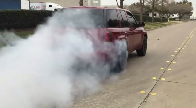 BURNOUT VIDEO Trailblazer SS Heats Up the Tires