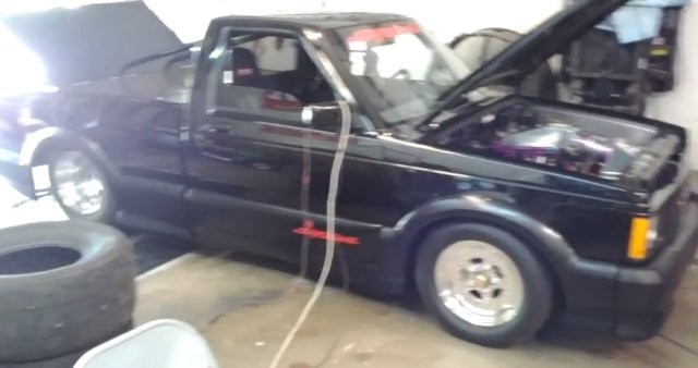 DYNO BLAST 1366 Horsepower GMC Syclone is a Showstopper