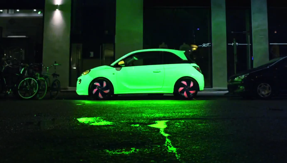 color-changing-car