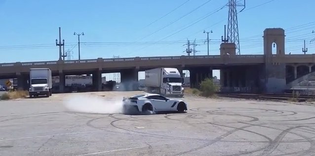 Check Out a C7 Corvette Z06 Short and Serious Smoking Session