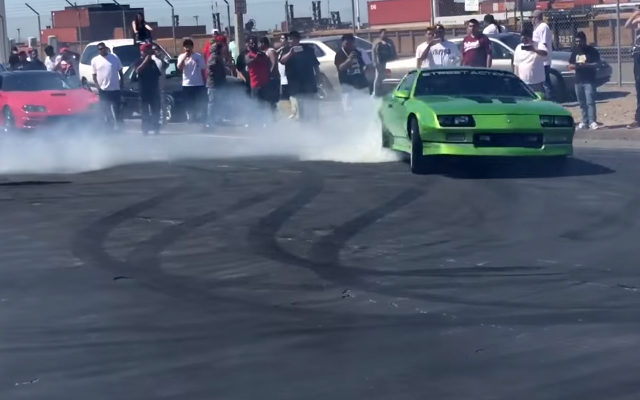 Street Actions IROC-Z Goes Crazy, Shows Off