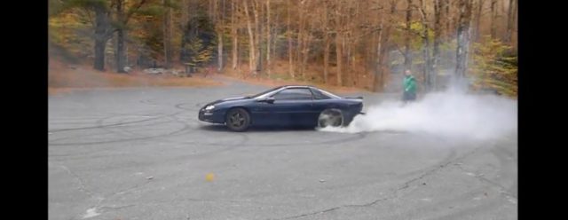 Burnout Friday: 4th Gen Camaro Does Lots of Donuts