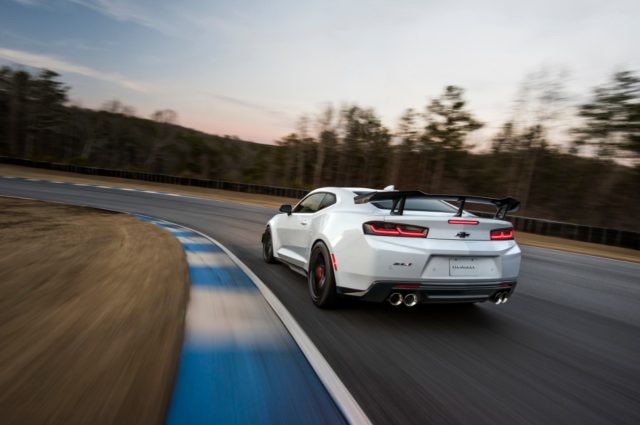 ls1tech.com 2018 chevrolet chevy camaro ZL1 1LE video on track