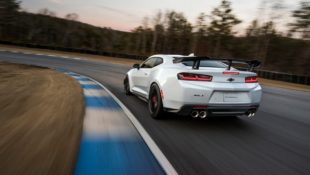 2020 ZL1 1LE Will Trounce the Carbon Fiber 2020 GT500, Here’s Why