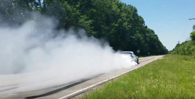 Roilling Burnout LS2 Mazda