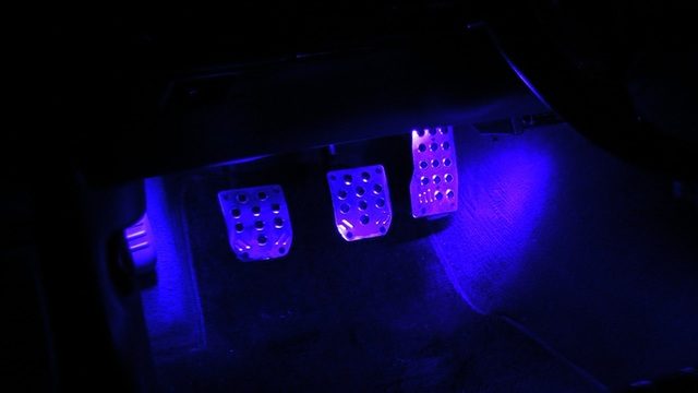 Camaro and Firebird: How to Replace Interior Lights with LEDs