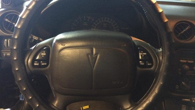 Camaro and Firebird: How to Install Steering Wheel with Radio Controls