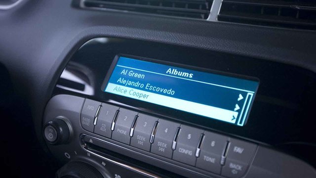Chevrolet Camaro 2010-2014: Car Stereo Sound Diagnostic