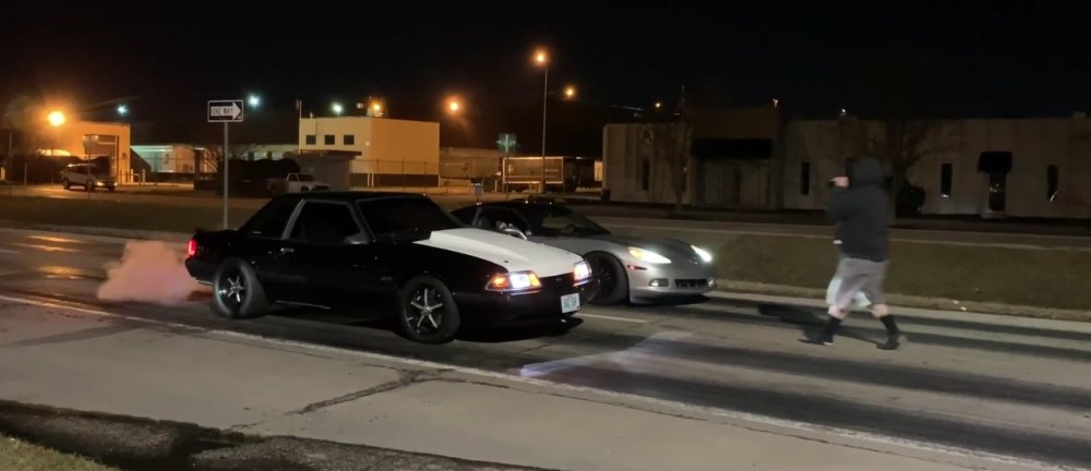 Mustang Versus C6 Corvette