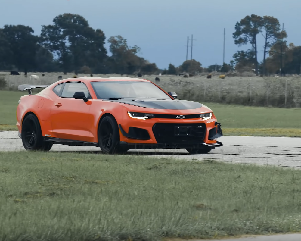 Hennessey ZL1 HPE-850 package carving corners