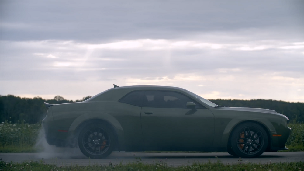 ls1tech.com Camaro ZL1 1LE Battles Challenger Hellcat Redeye on the Strip and Track