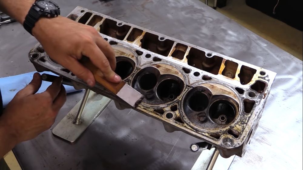Video: Low-Tech DIY Cylinder Head Rebuild For Your Budget LS Build