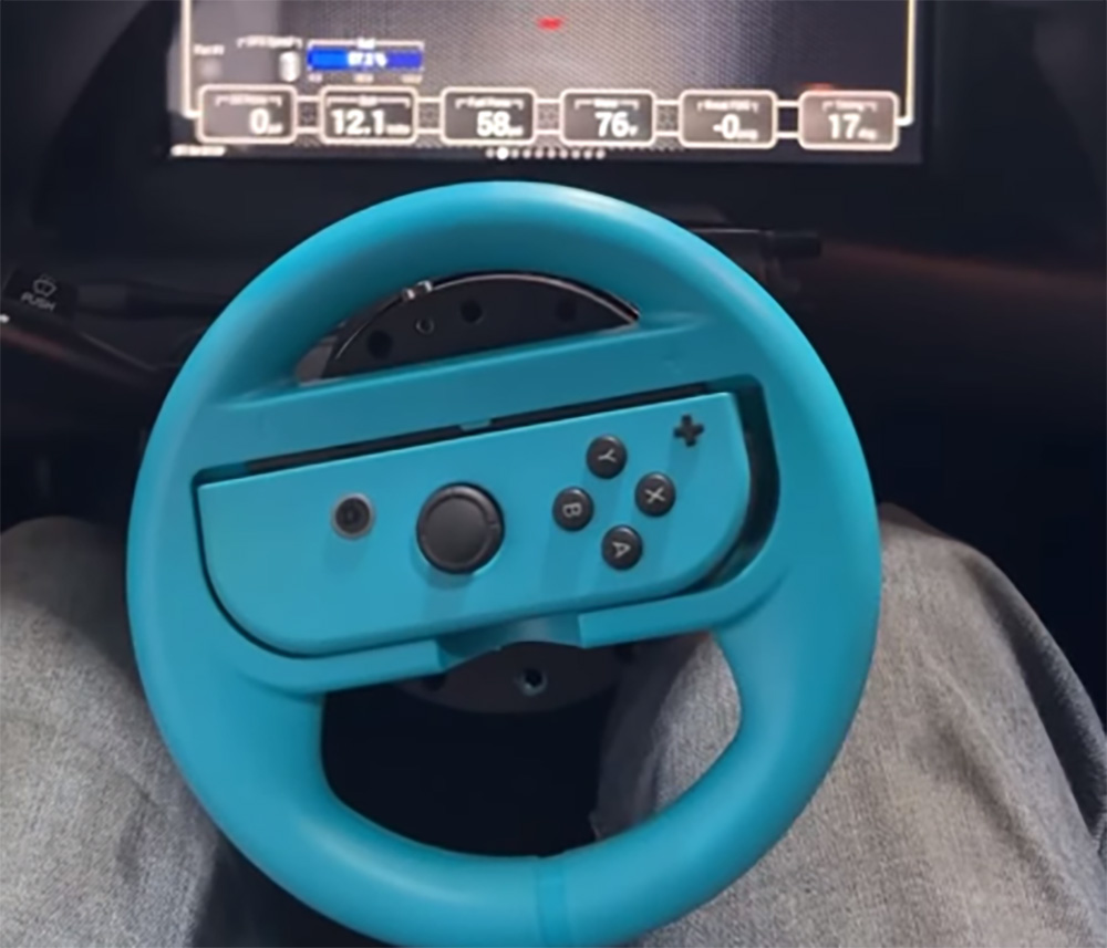 Nintendo Switch Steering Wheel on Turbo Camaro