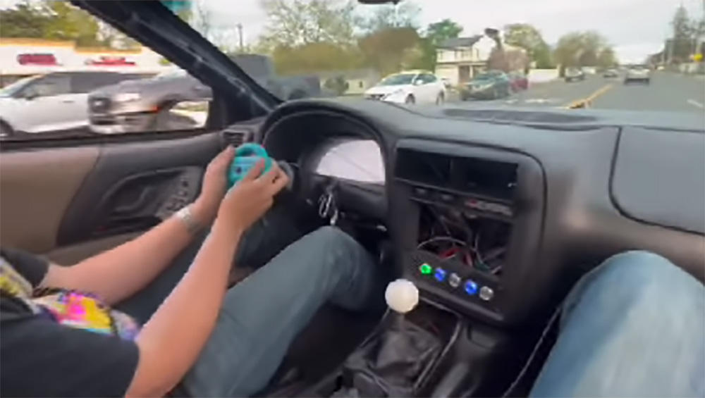 Nintendo Switch Steering Wheel on Turbo Camaro