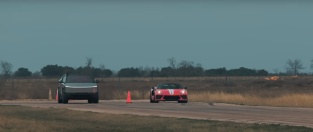 Hennessey H700 C8 Corvette vs Tesla Cybertruck Drag Race